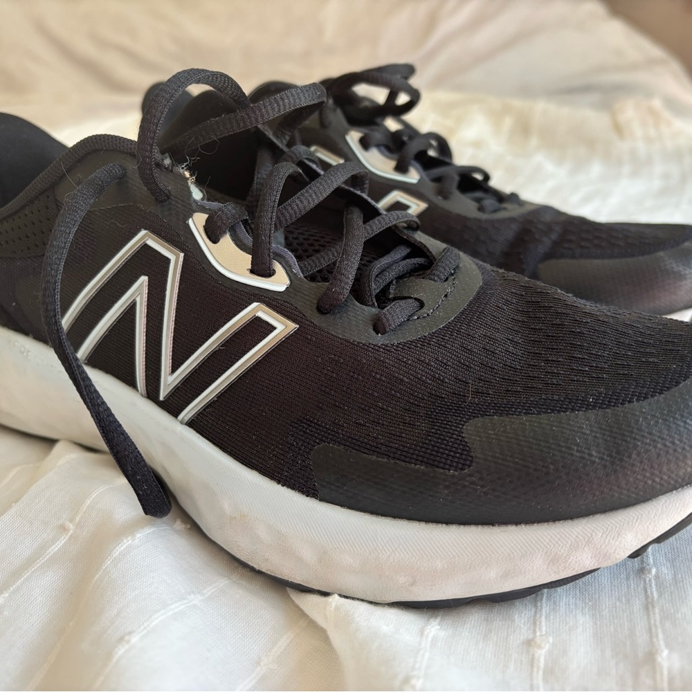 New Balance Black and White Athletic Shoes - Picture 2 of 5